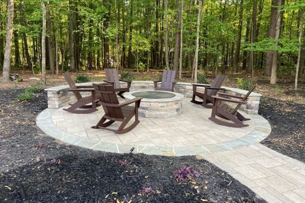 Paver patio and fire pit construction by SouthernEEZ